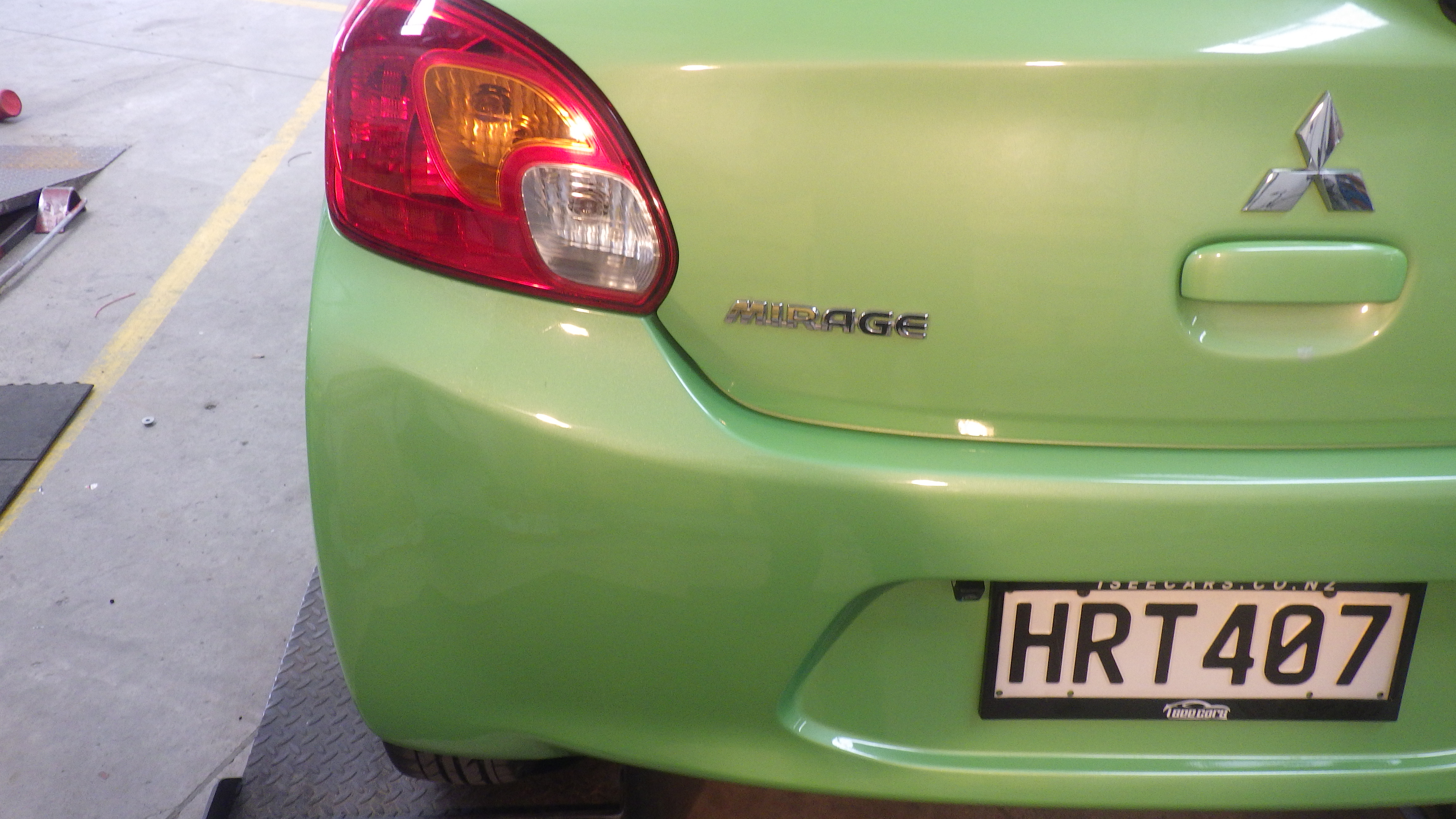 MITSUBISHI MIRAGE